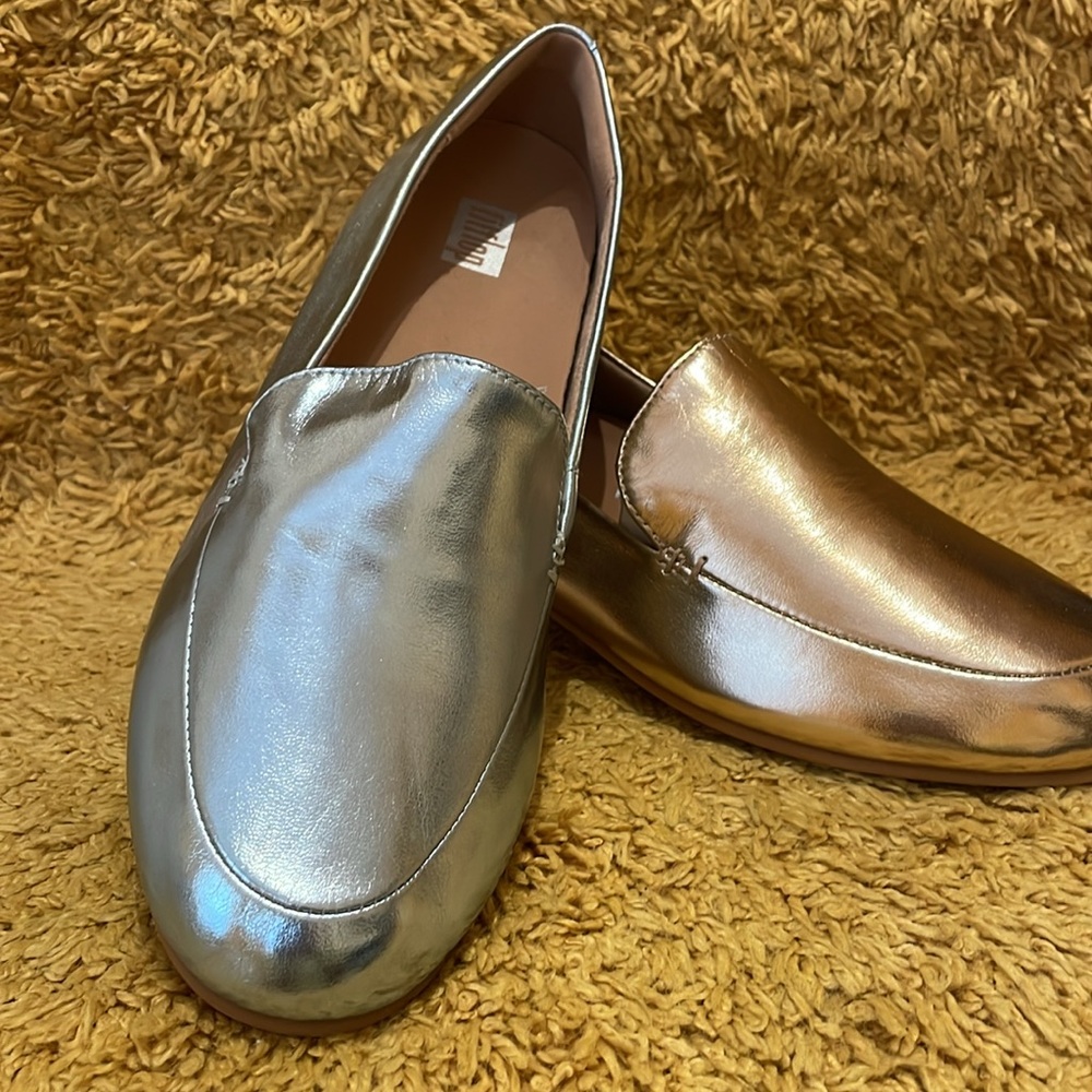 Fitflop  blue or pink-gold Metallic Flats Sleek Design size 7